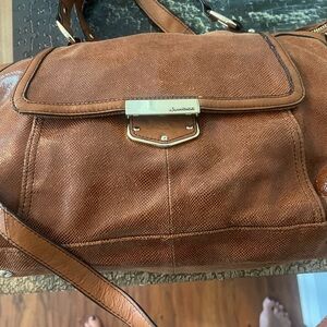 B. Makowsky Medium Reddish Brown Leather Shoulder Bag